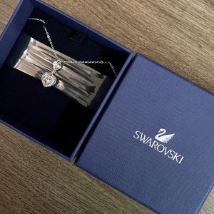 Authentic Swarovski starlet heart pendant necklace 5007740